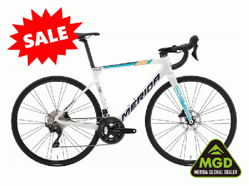 2025 MERIDA (メリダ) SCULTURA 4000 (スクルトゥーラ 4000)【ボーナスセール】パール (ブルーチーム/CY25) EW57