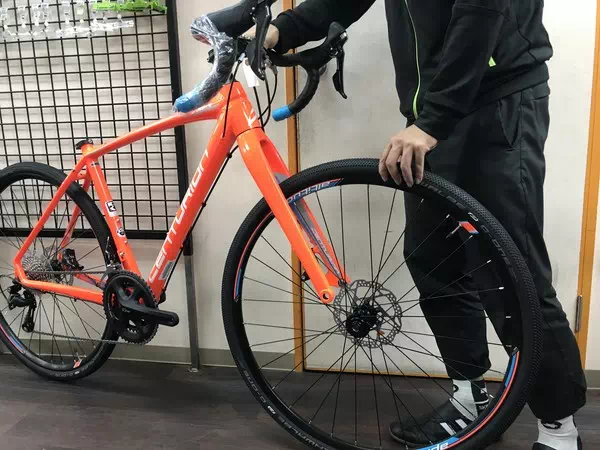 自転車の発送・組み立て工程の説明画像