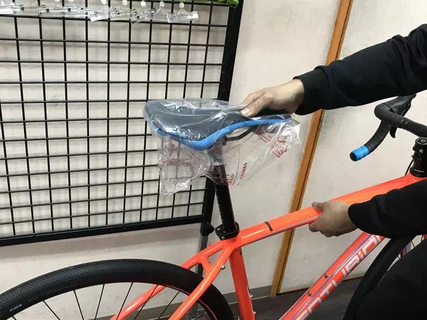 自転車の発送・組み立て工程の説明画像
