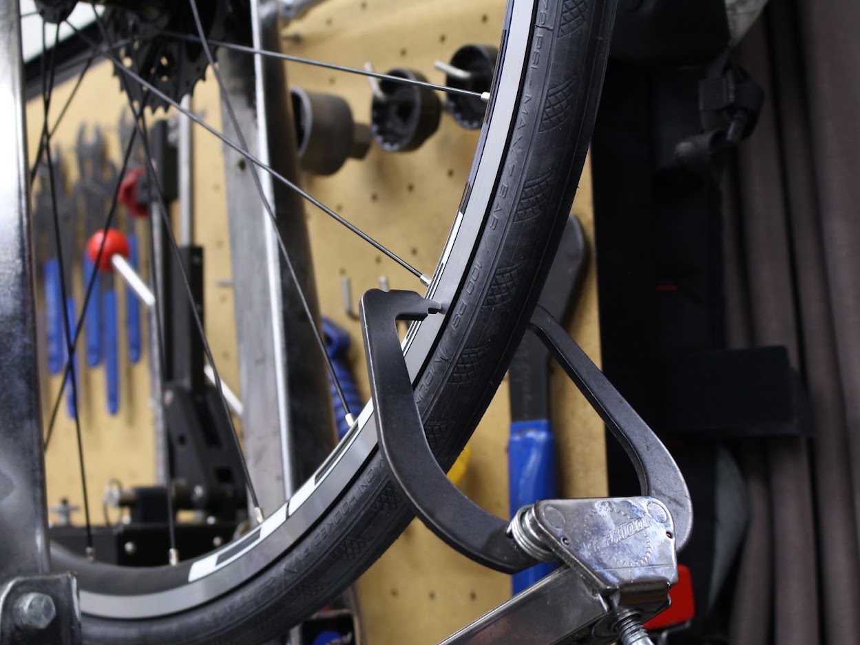 自転車の発送・組み立て工程の説明画像